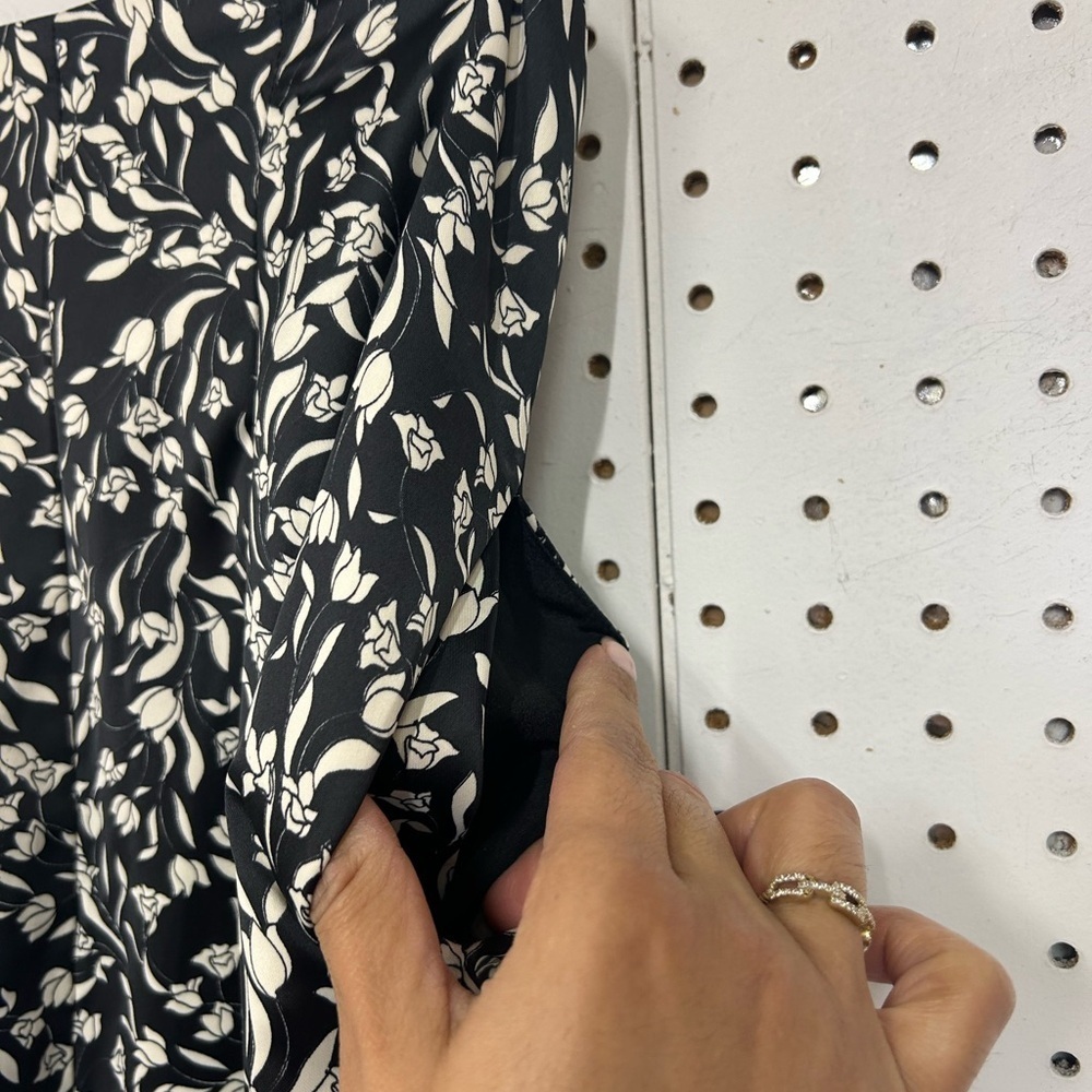 Lovers + Friends Karwayna Black and White Wide Leg Pants - Picture 7 of 8
